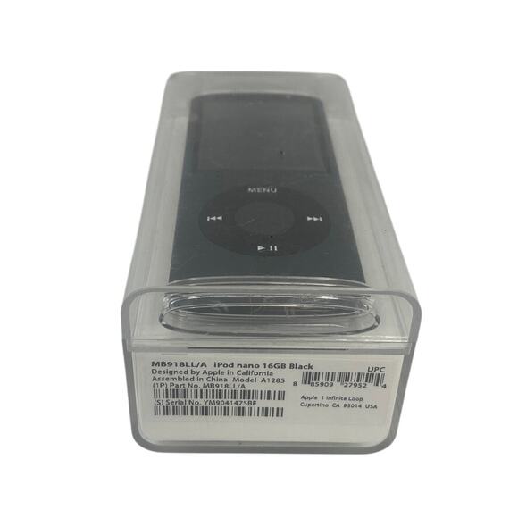 Apple iPod Nano 4th Generation 16GB Black A1285 MB918LL/A New Factory Sealed - Picture 3 of 5